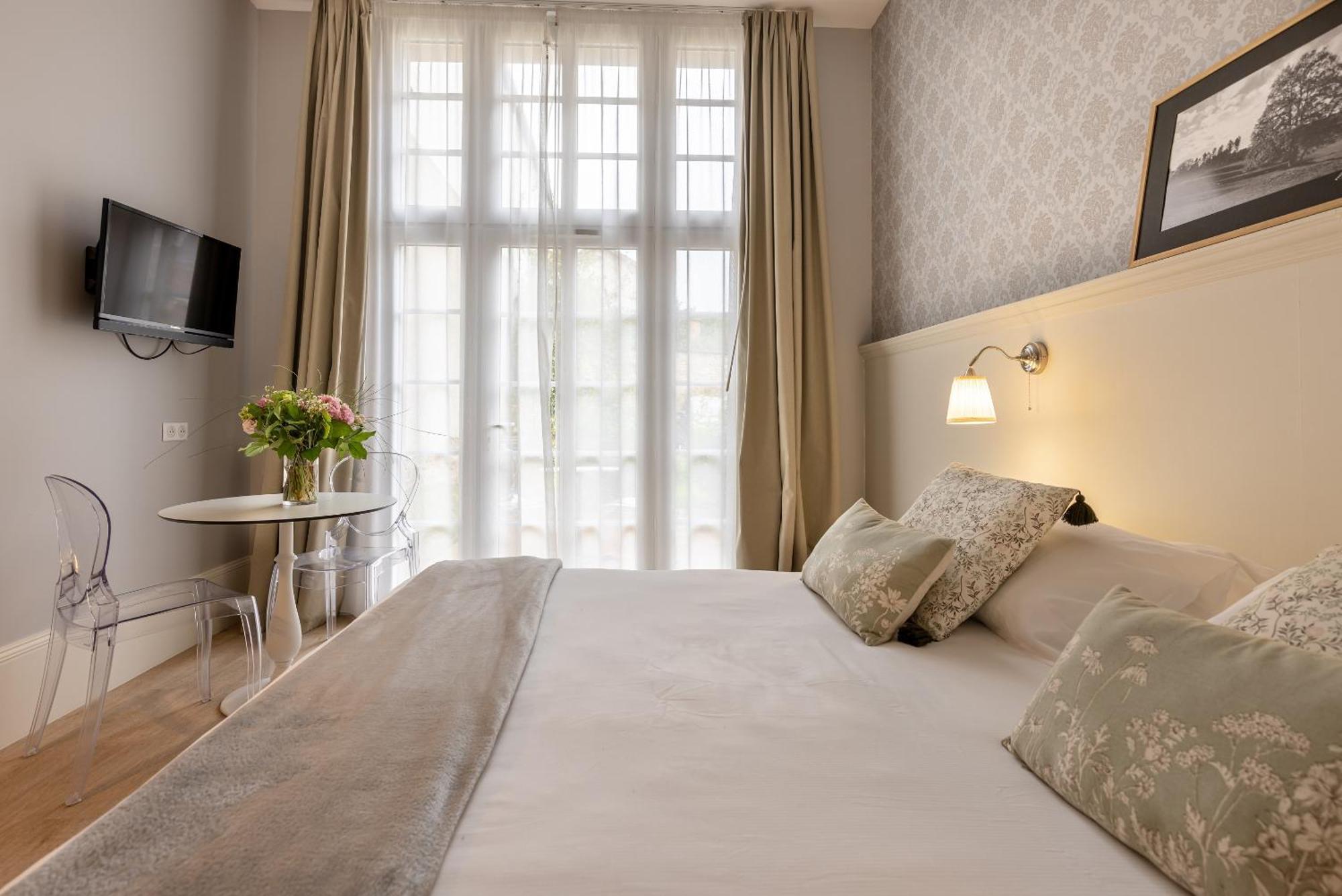 La Maison Blanche - Apparthotels De Charme Chic & Cosy A 350M Du Coeur De Ville De Limoges - Acces Autonome Rom bilde